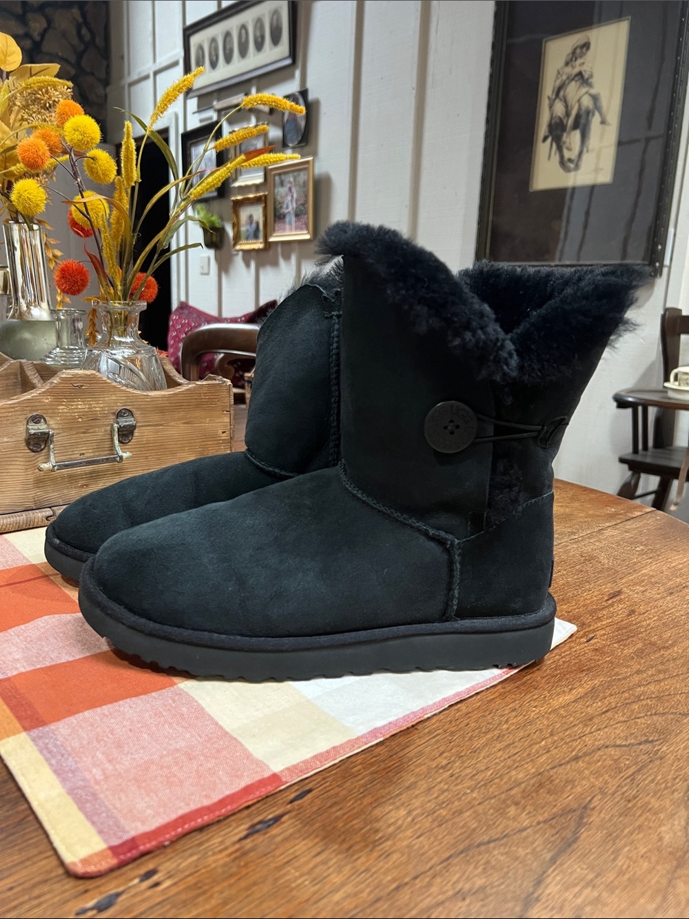 UGG Bailey Button II Short Boots